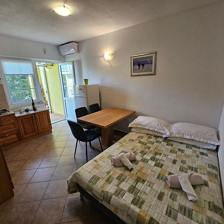 Apartmani Natasa Локва Рогозница Екстериор снимка