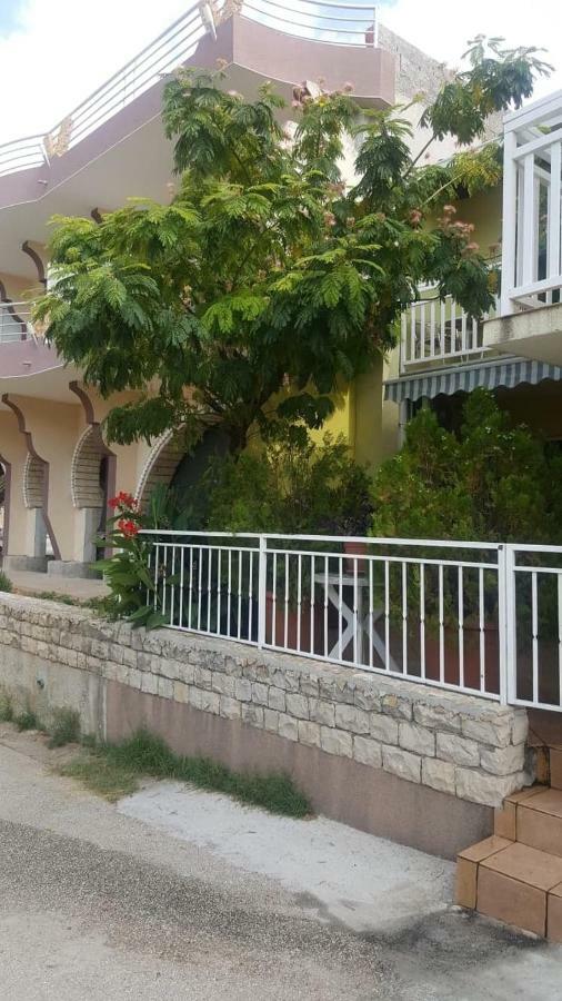 Apartmani Natasa Локва Рогозница Екстериор снимка